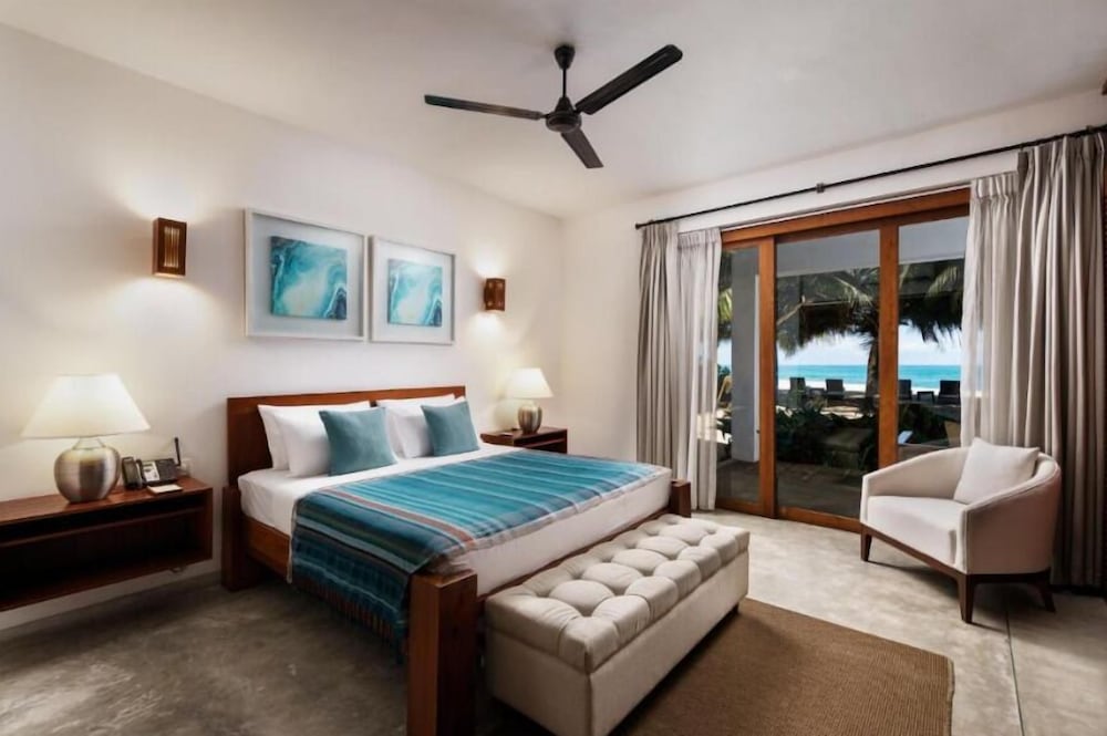 Lantern Boutique Hotel 8/50