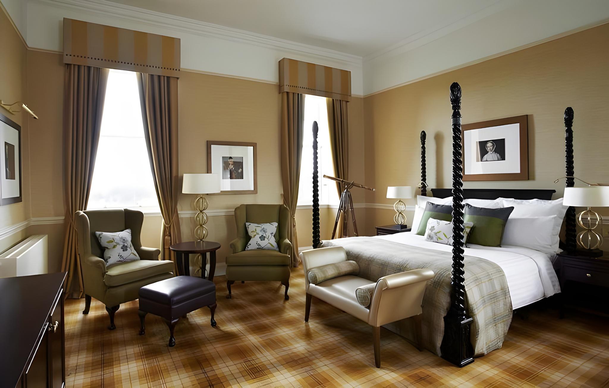 Four Poster, House, King Bed, Main Building