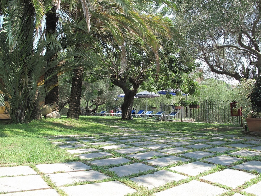 Villaggio Garden Park 17/31