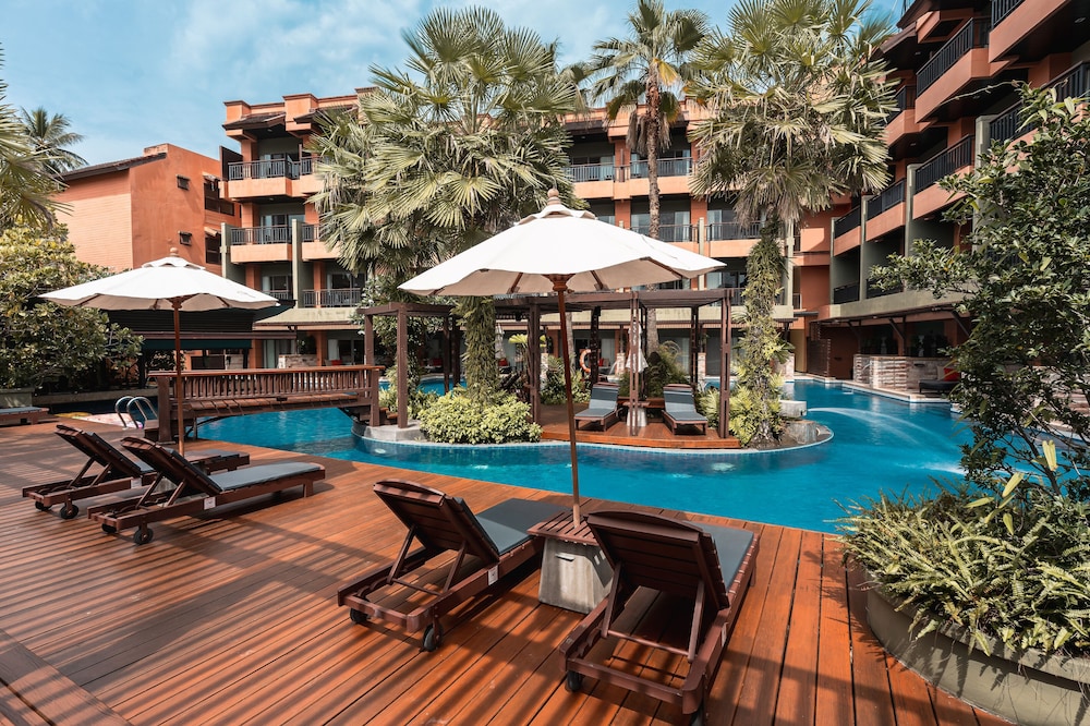 Courtyard by Marriot Phuket Patong Beach 5/65