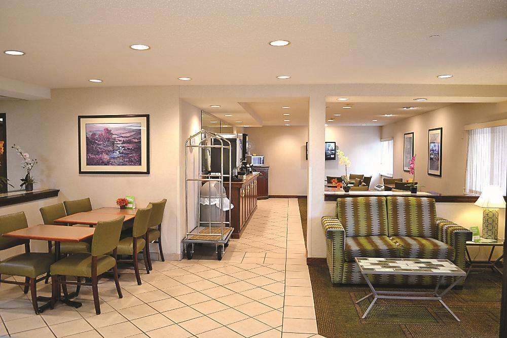 Days Inn by Wyndham Pleasant Prairie Kenosh 39/55