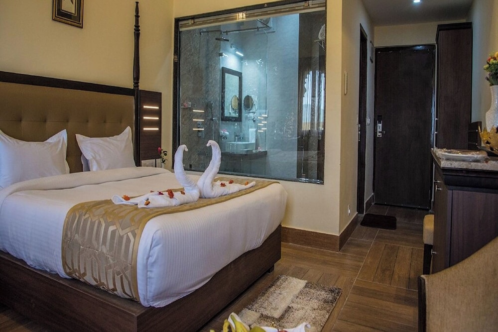 HOTEL LABH GARH PALACE 15/55