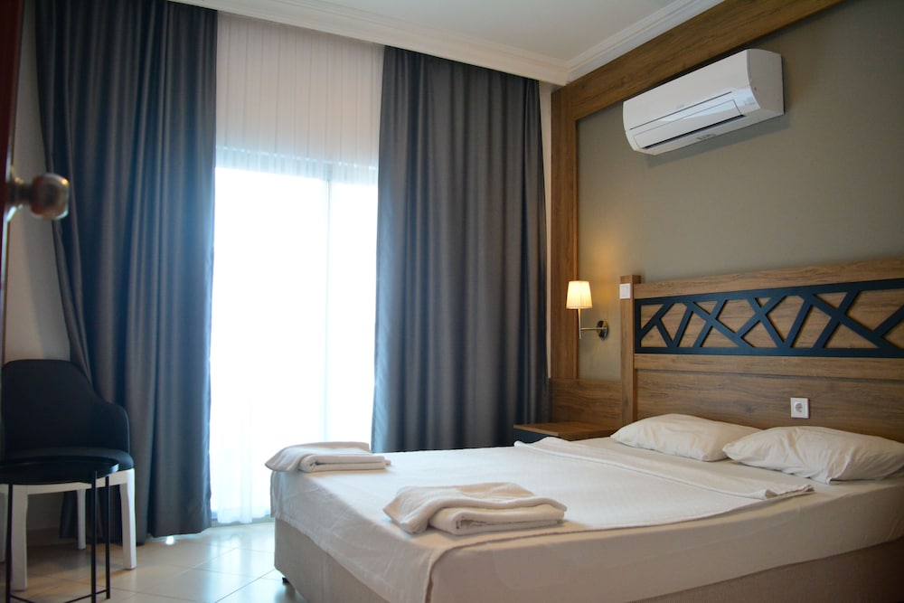 Istanbul Beach Hotel 14/50