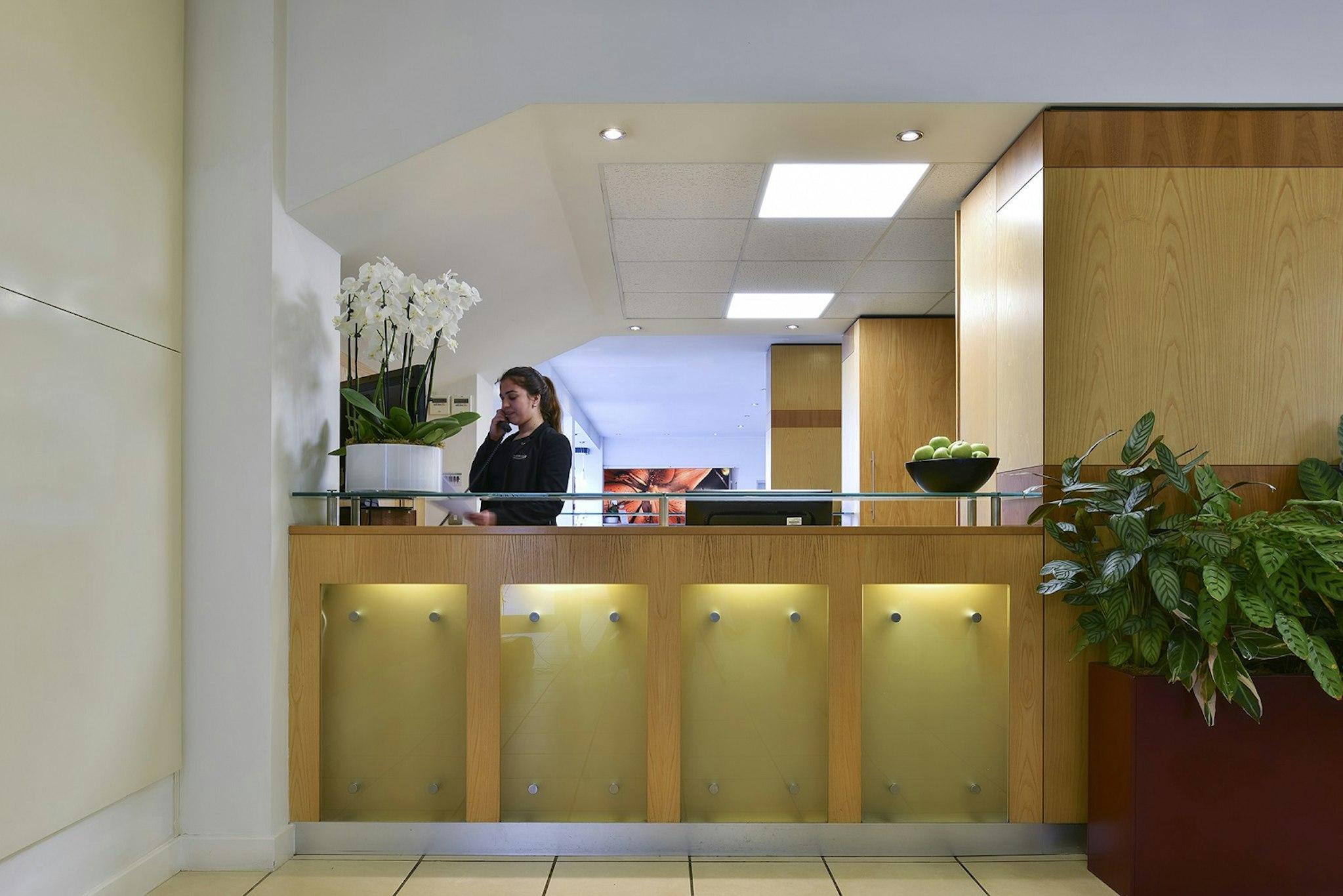Lobby at Fraser Place Canary Wharf, LONDON