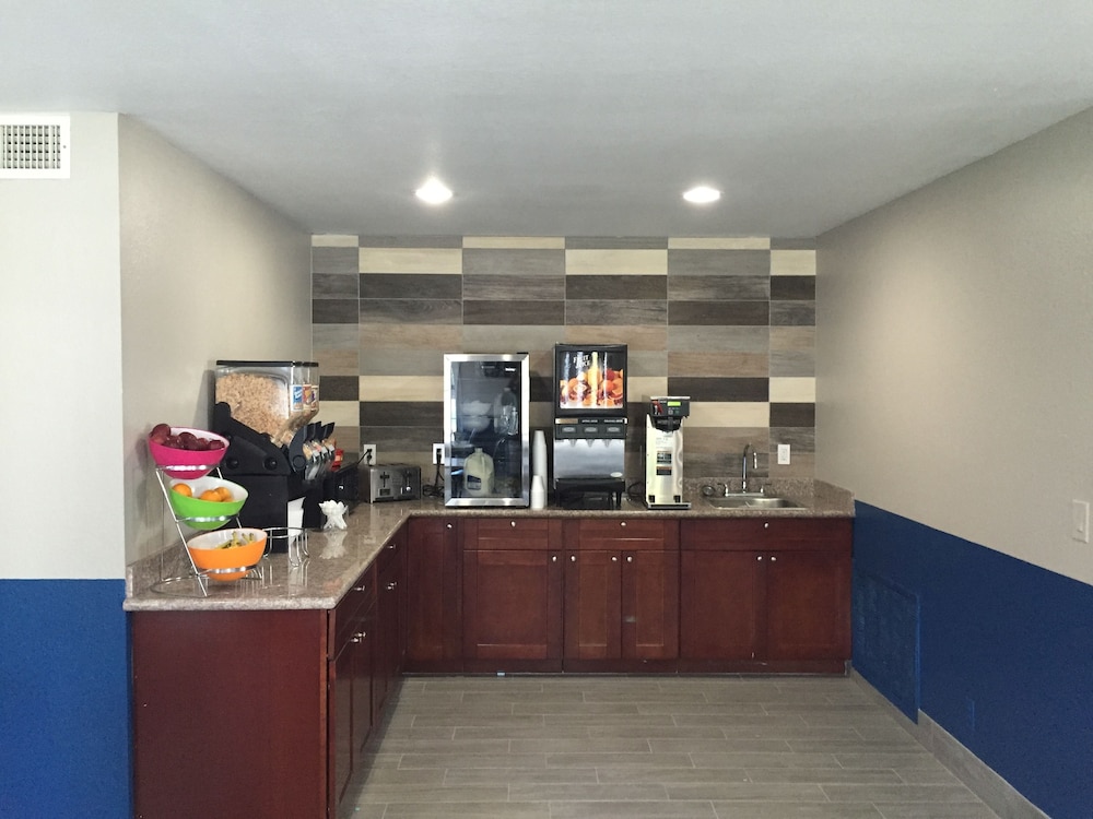 Captain Apos S Quarters Inn 15/69