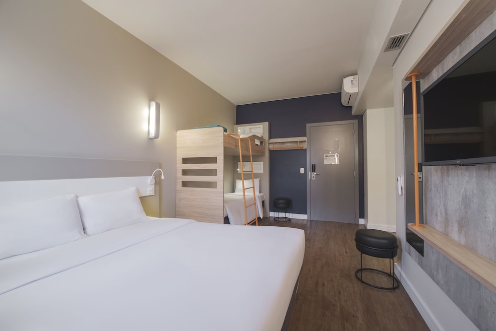 ibis Budget Farroupilha 24/60