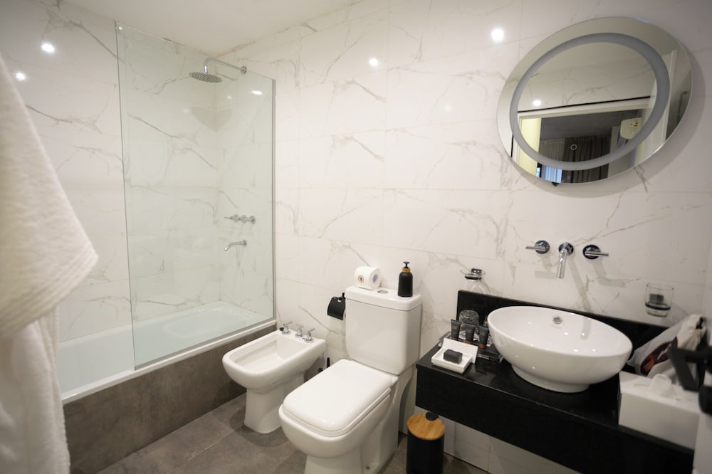 Howard Johnson by Wyndham Buenos Aires La Boca Undici 50/50