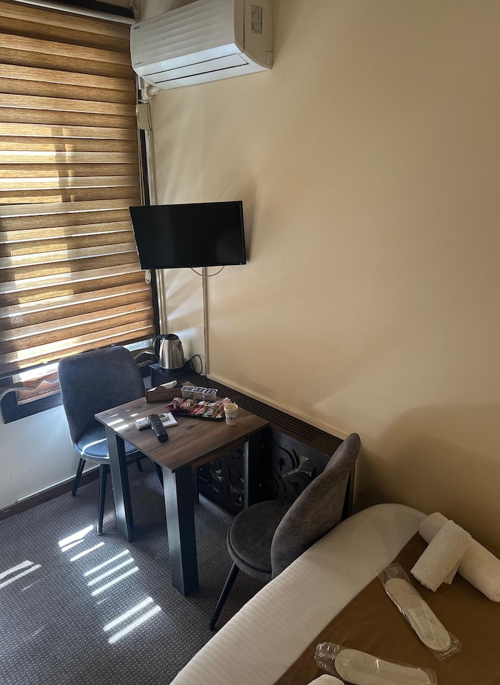Guner Hotel 27/42