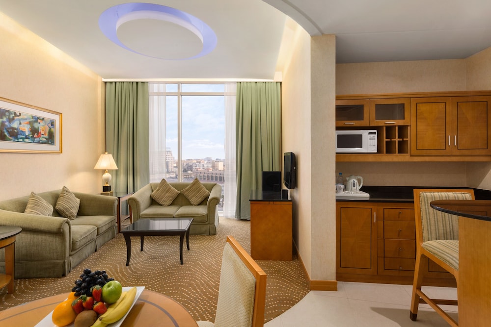 رامادا(EASTYARD Khobar – Hotel) 25/45