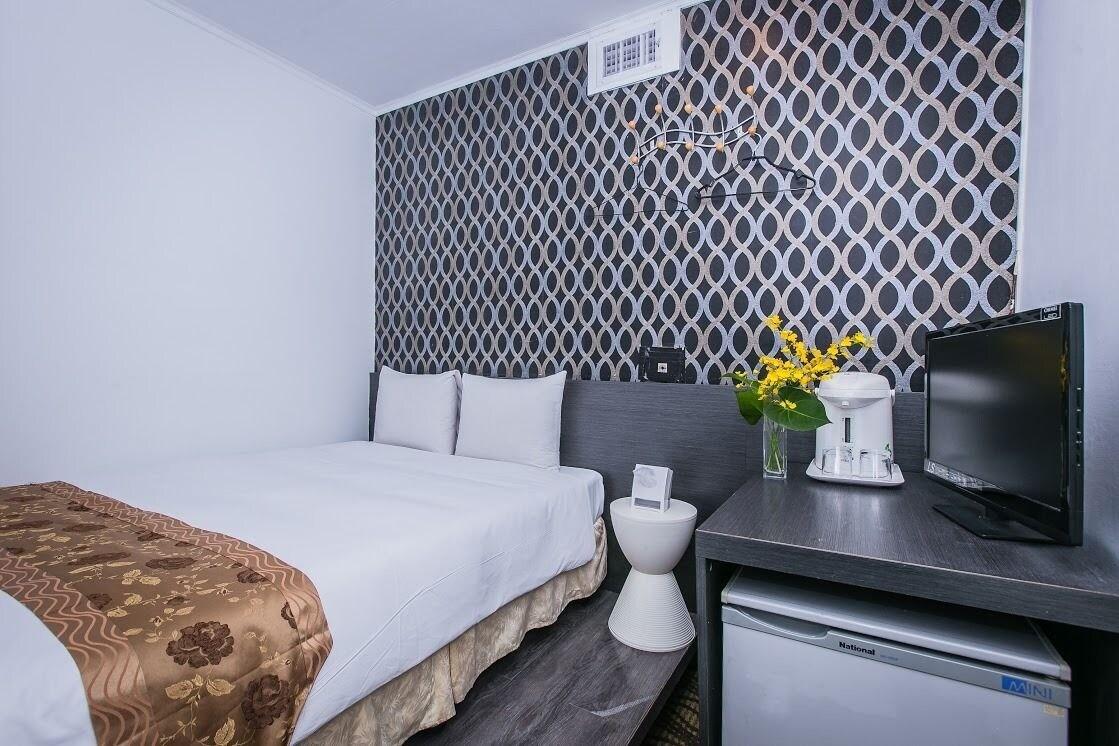 Hotel Queen 16/20
