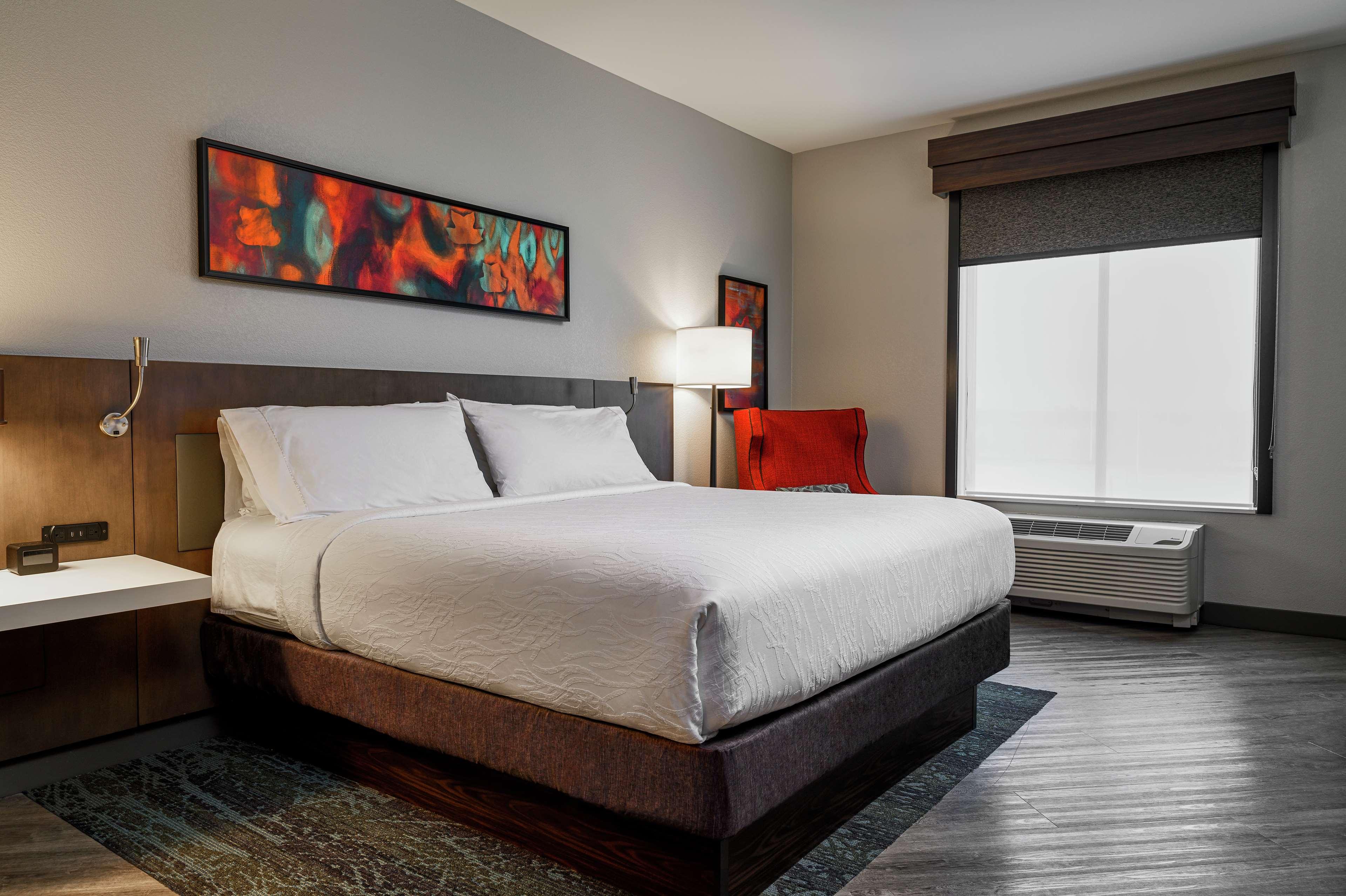 Standard, King Bed