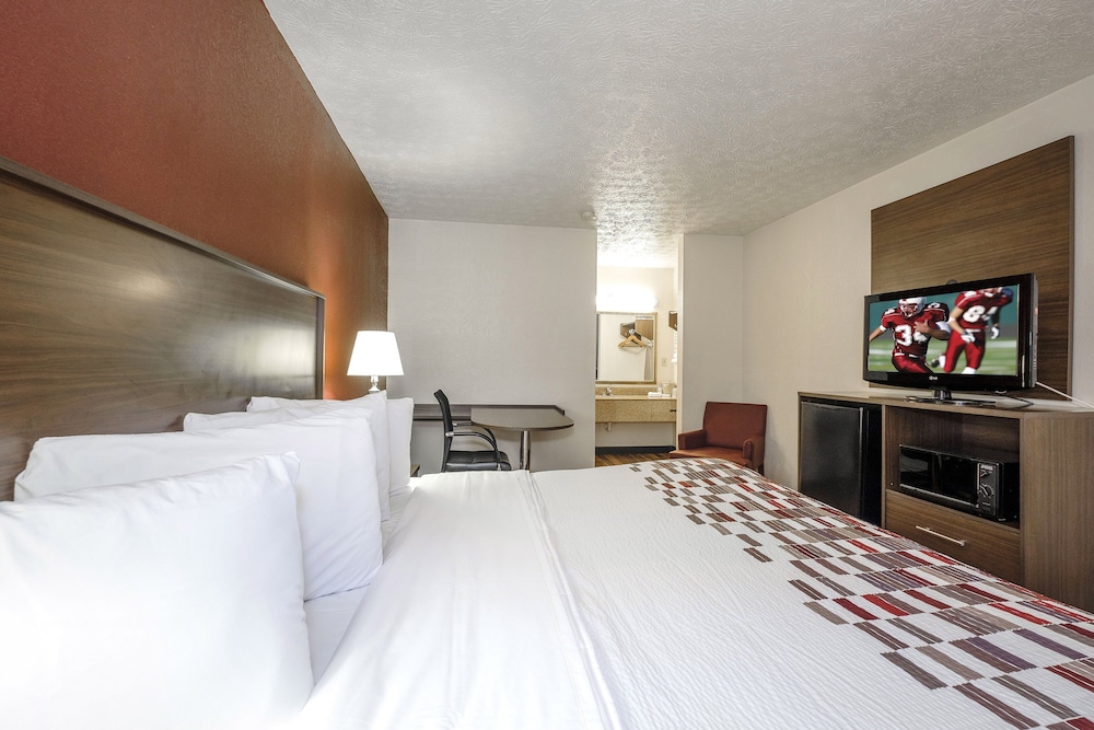 Red Roof Inn Edgewood 4/23