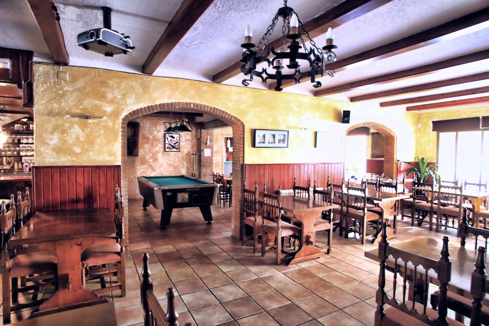 Hostal Isabel 32/37