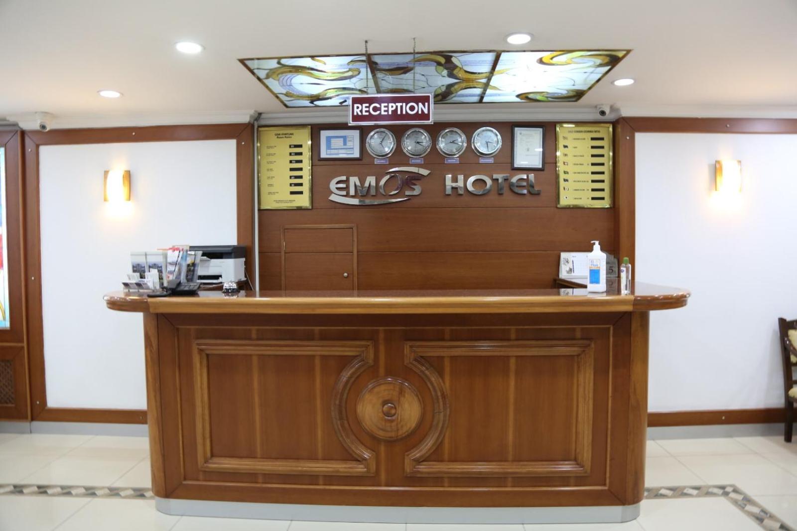 Emos Hotel 3/36