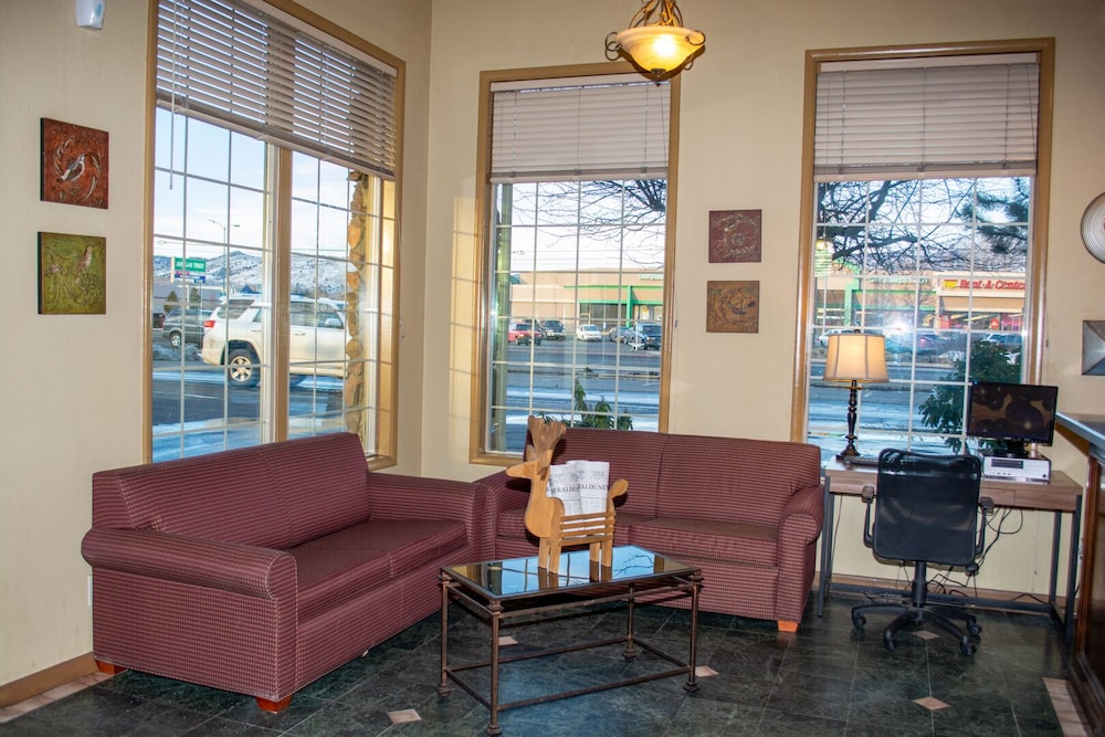 Cimarron Inn Klamath Falls 27/35
