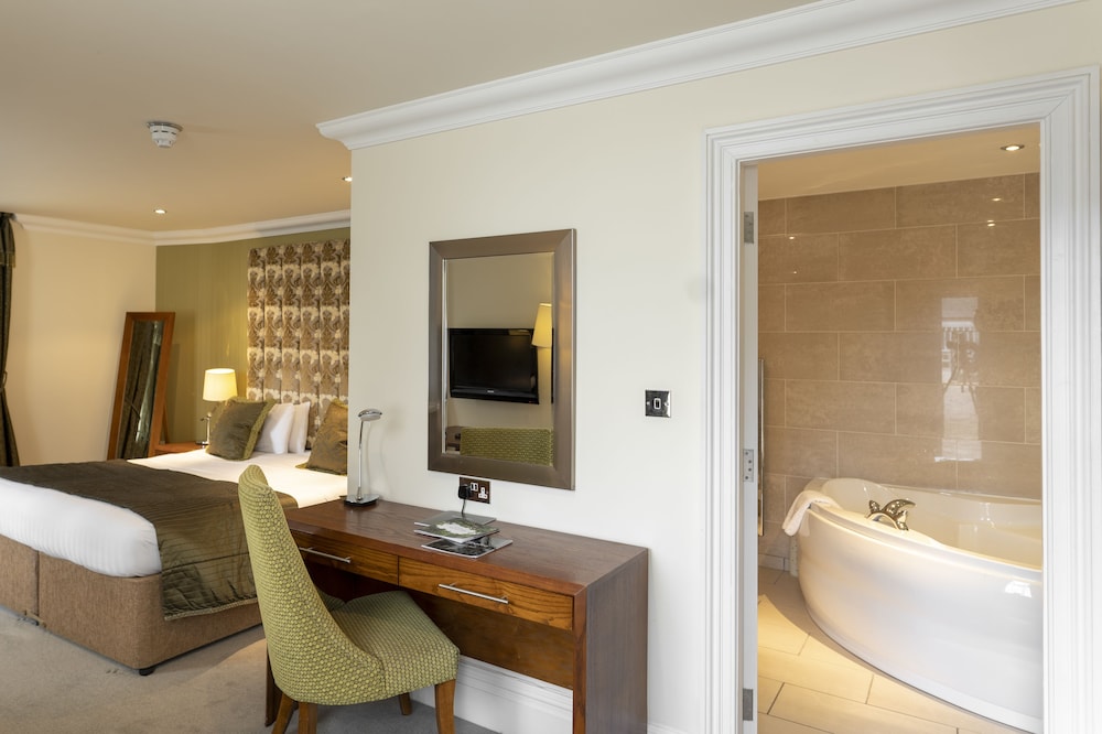Ringwood Hall Hotel & Spa, BW Signature Collection 30/48