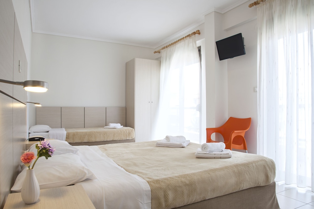 MAVRIDIS HOTEL 7/35