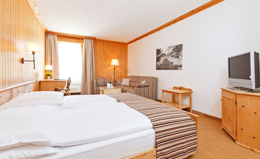 Edelweiss Swiss Quality Hotel 10/48