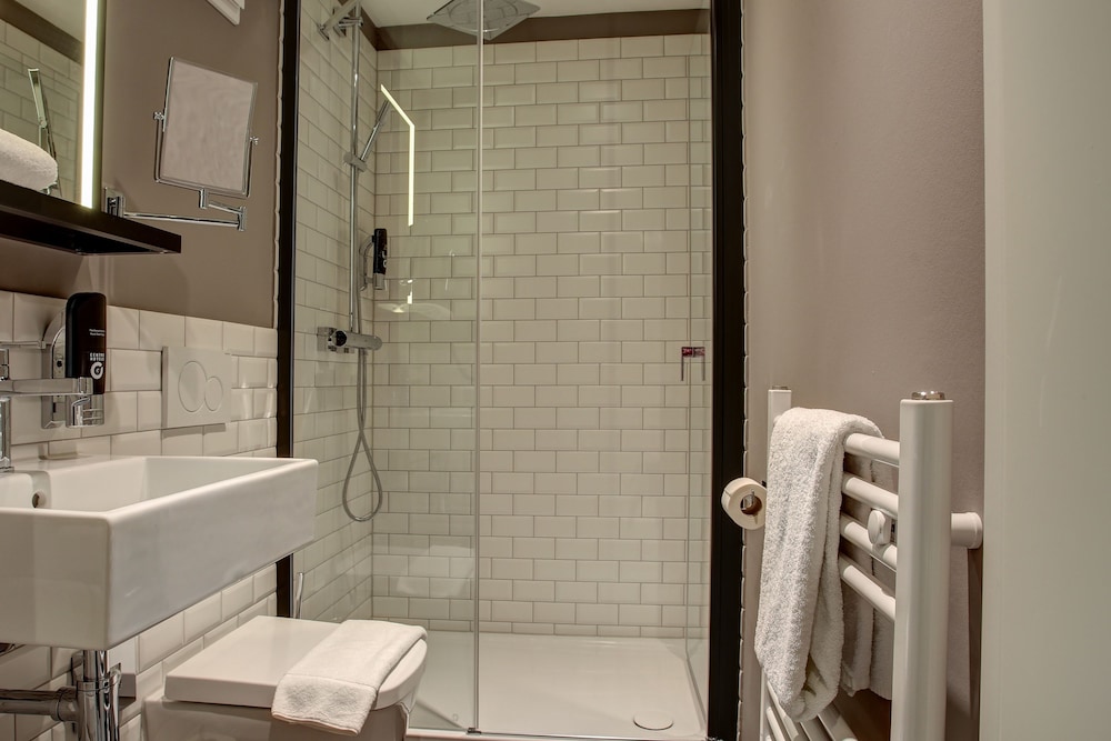 B&B HOTEL Hamburg-Hbf 40/49