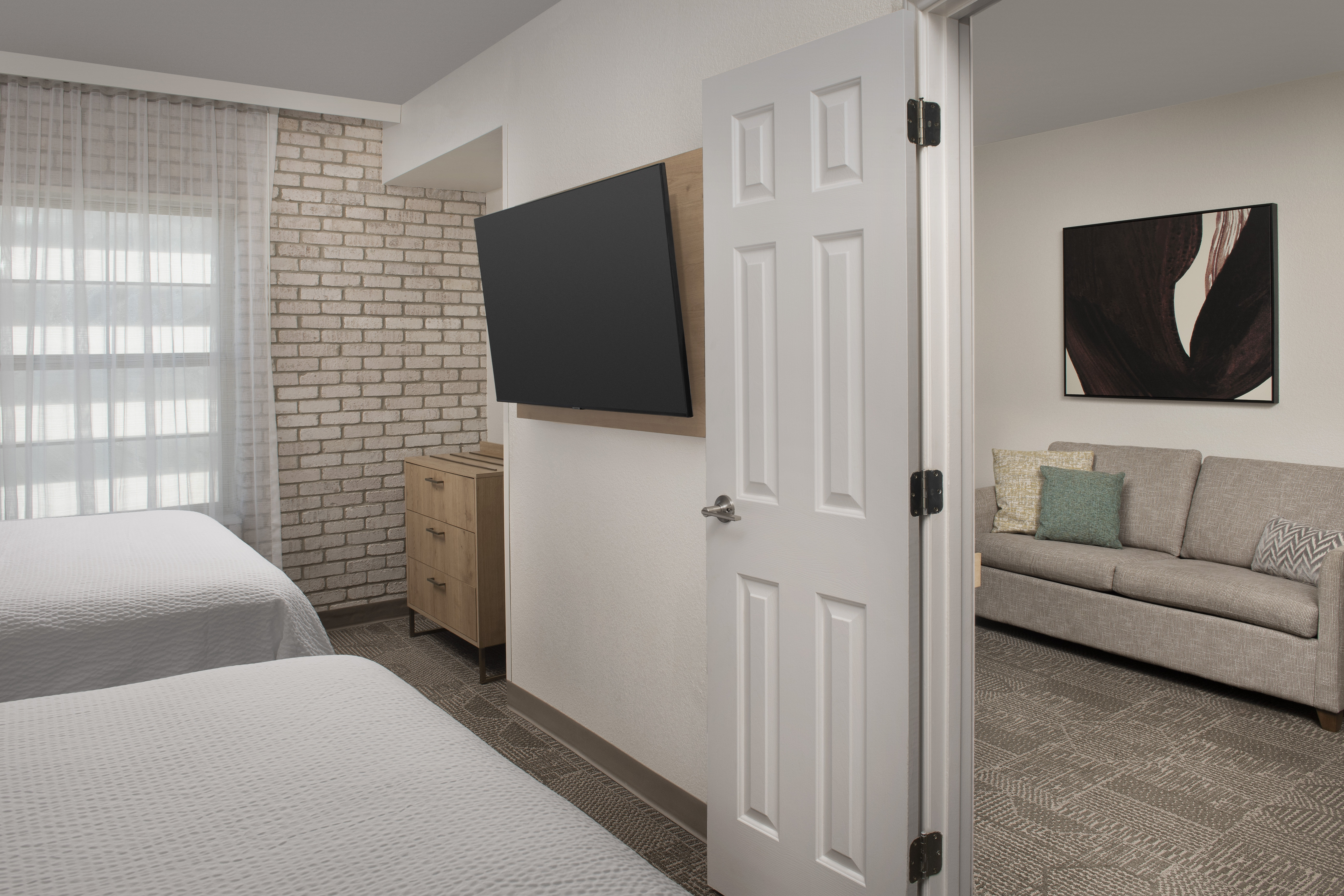 Staybridge Suites San Antonio-Airport 27/56