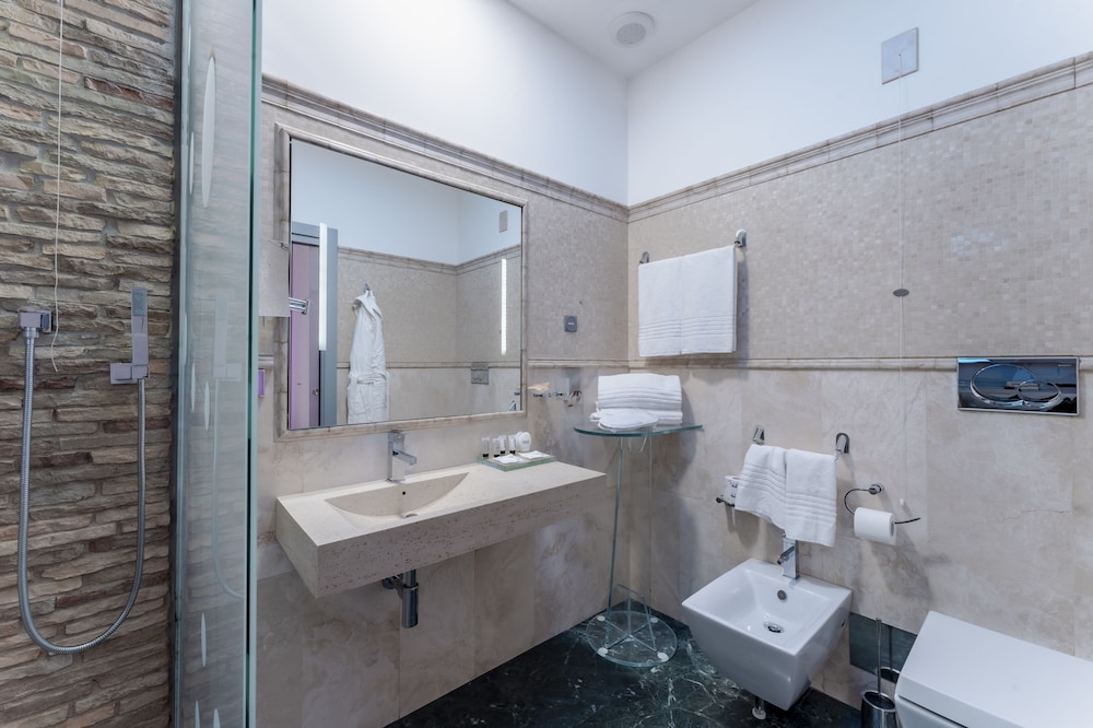 Hotel Trecento 44/50
