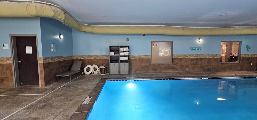 swimming pool spa