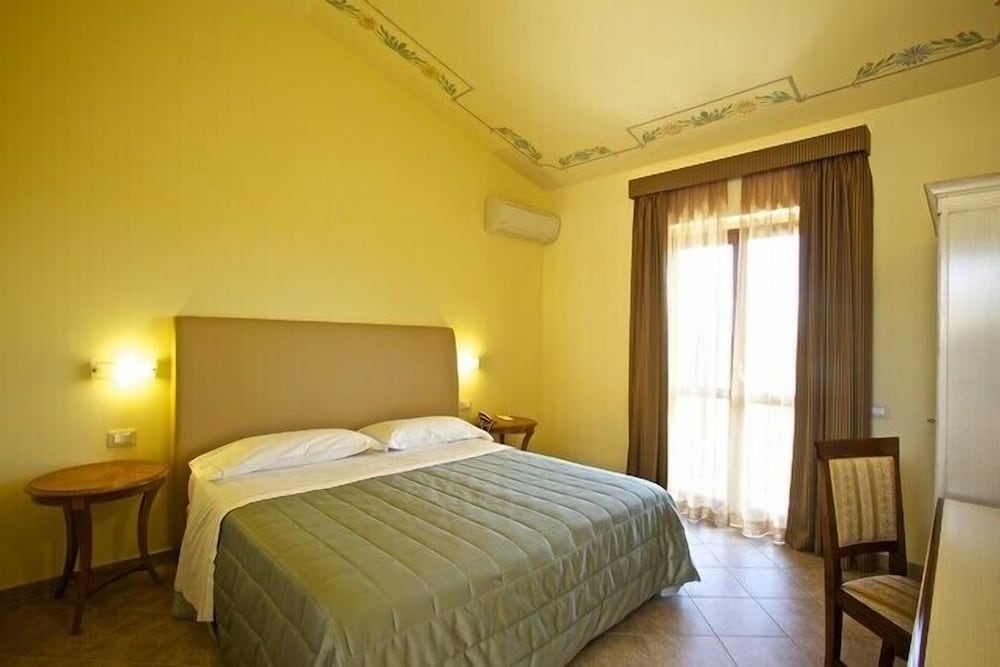 HOTEL SATURNO FONTE PURA 4/32