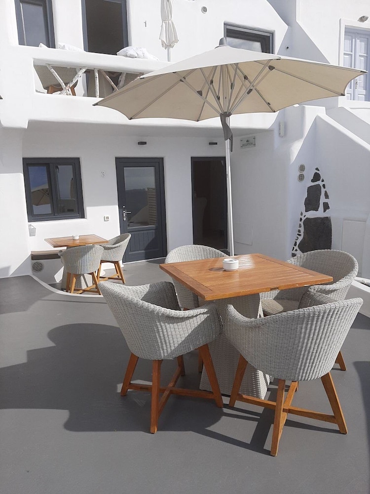 Chic Hotel Santorini 37/50