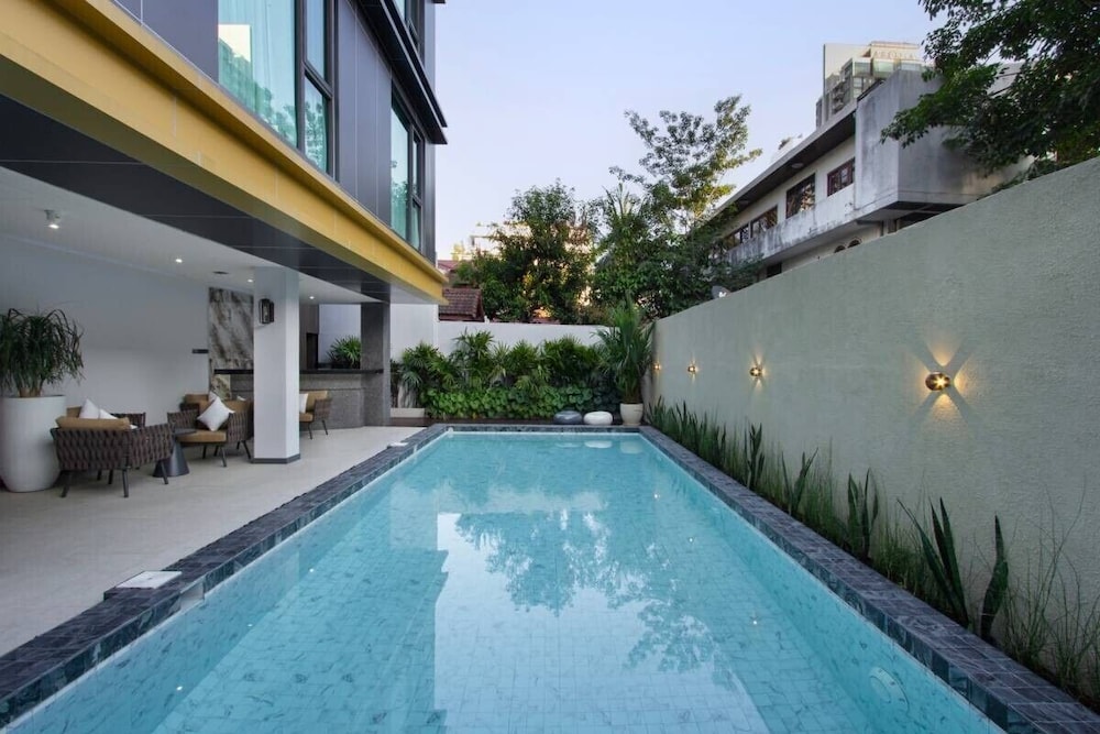 Aquila Hotel Bangkok 2/19