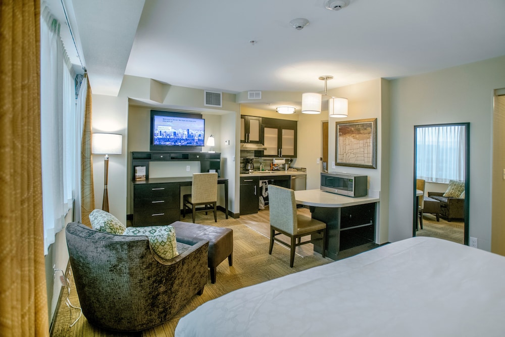 Staybridge Suites Denver Downtown 55/79