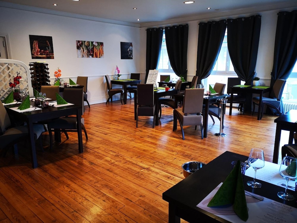 Hotel Les Camelias 43/57