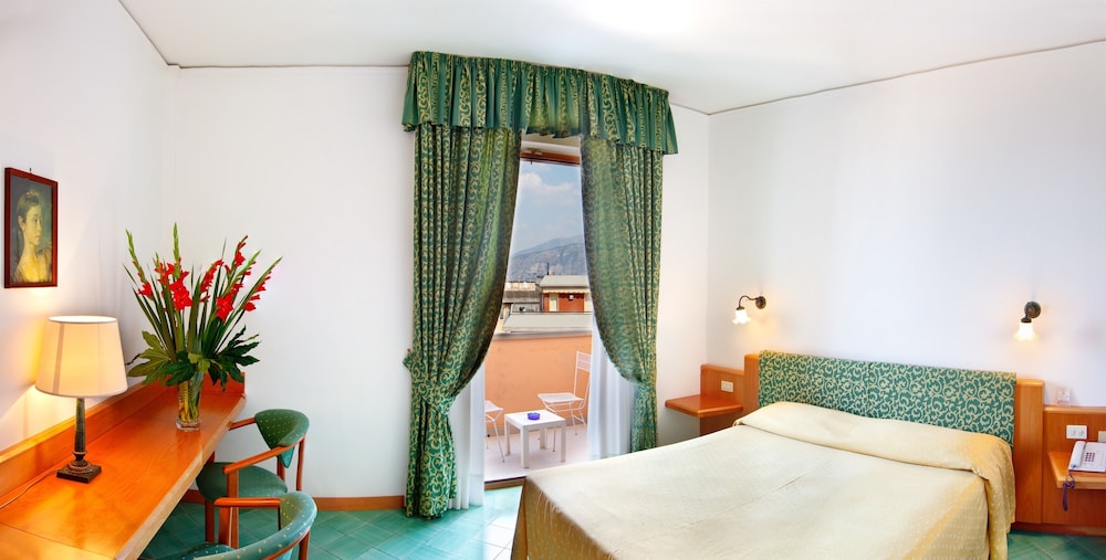 Hotel Villa Maria 23/63