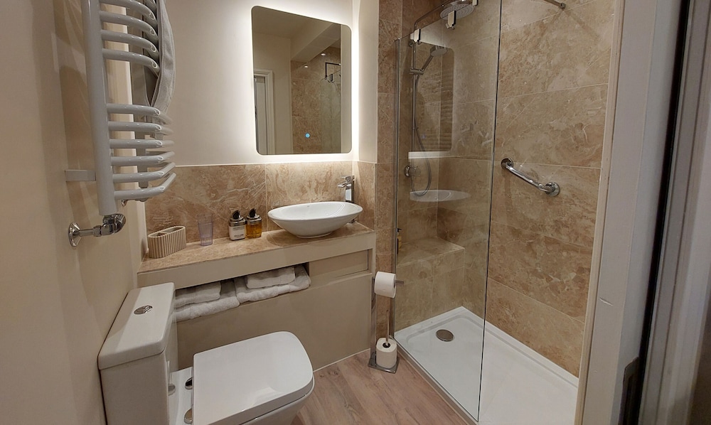 Afon Rhaiadr Country House 49/50