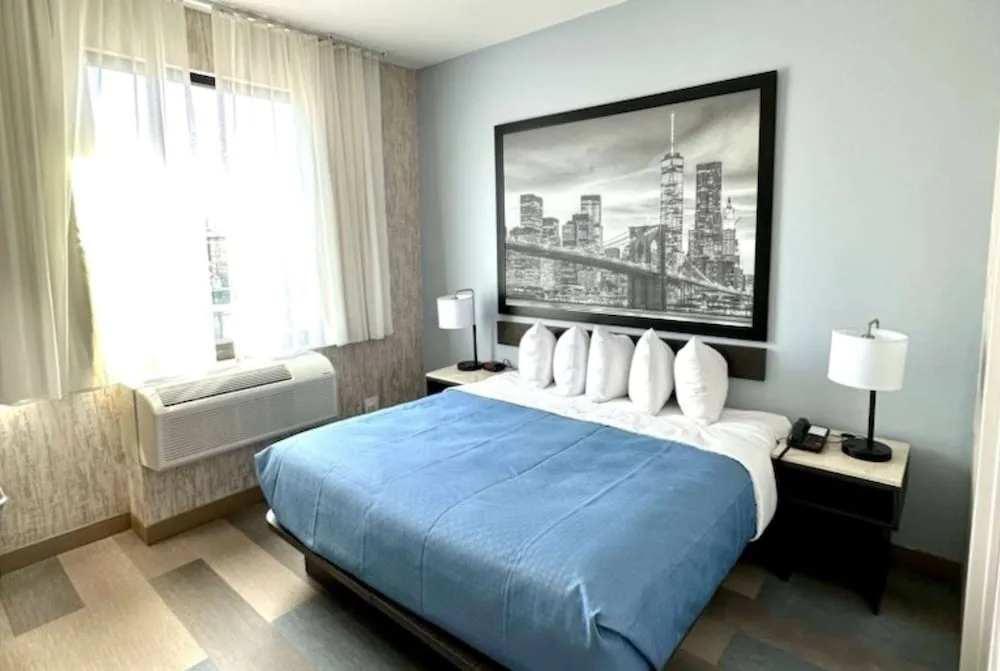 Super 8 by Wyndham Brooklyn Pennsylvania Ave 5/10