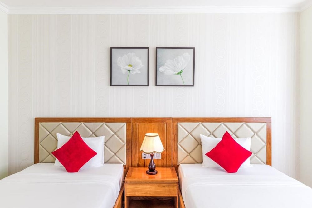 Serene Beach Hotel Danang 33/69