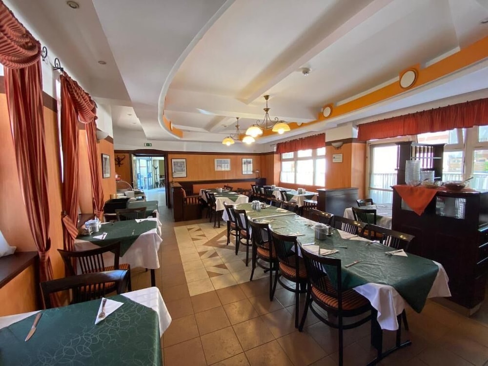 Tisza Alfa Hotel 29/48