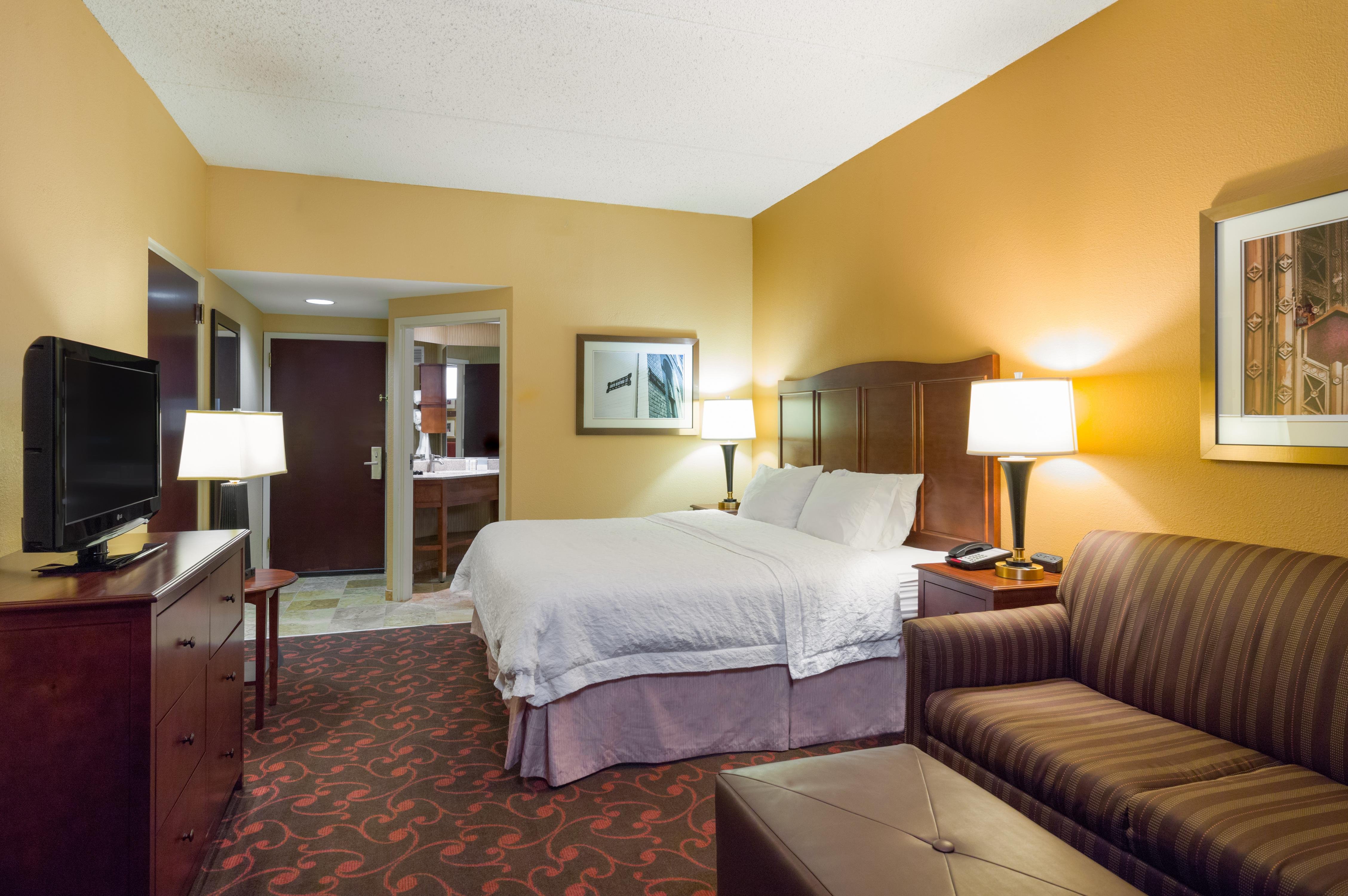 Larkspur Landing Hotel Carlisle 14/28