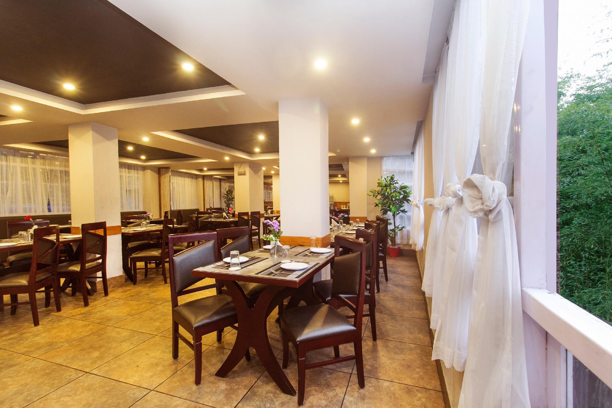 Sikkim Retreat Hotel 30/32