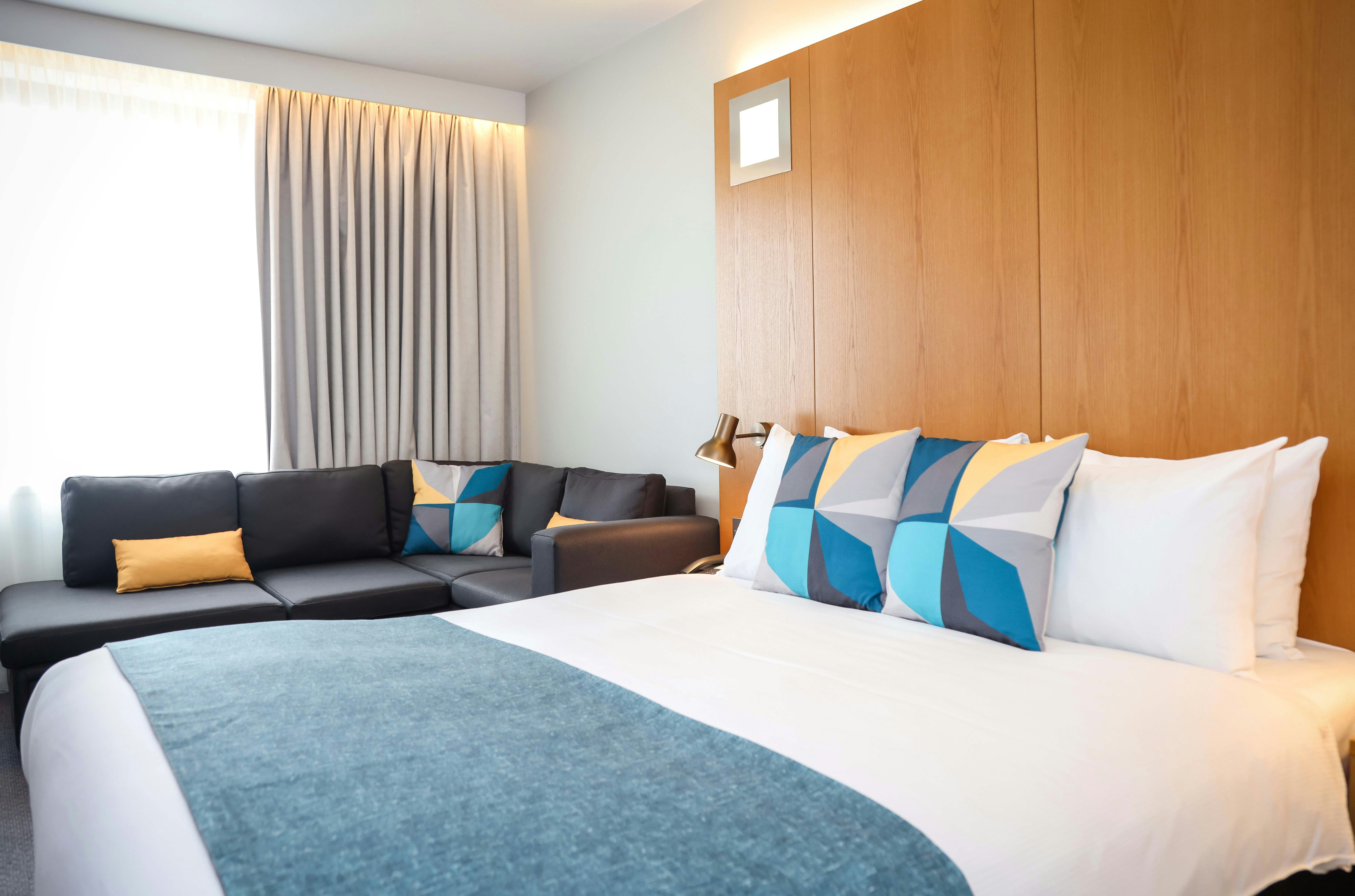 Holiday Inn Bournemouth 11/50