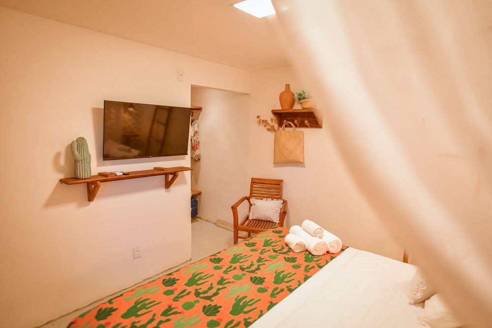 STANDARD, DOUBLE OR TWIN BED