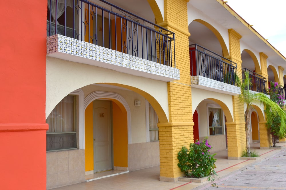 Hotel Posada del Sol Inn 1/58