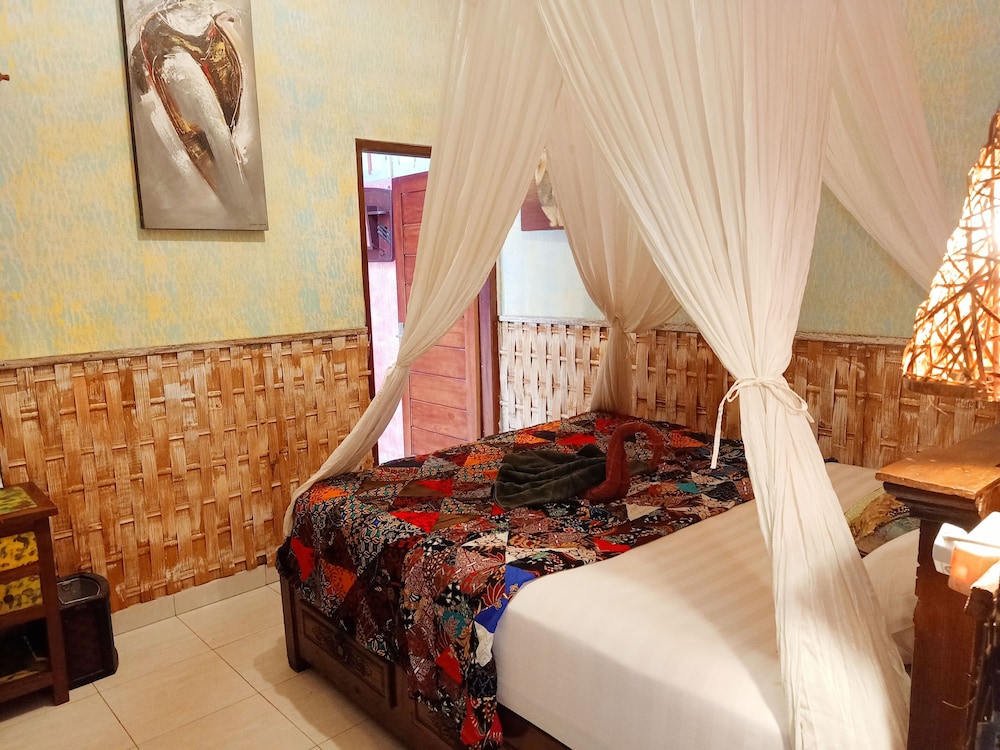Santhika B&B 17/50