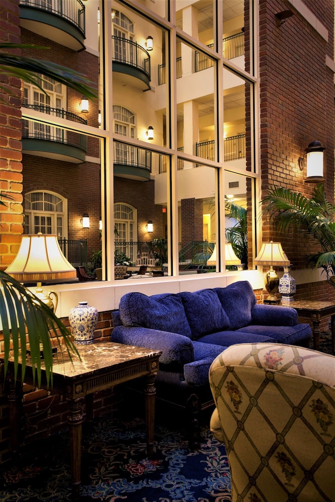 Hotel At Old Town 35/56