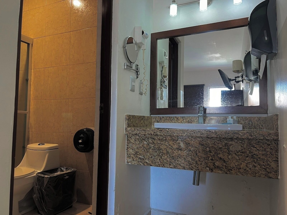 Hotel Maioris Guadalajara 43/44
