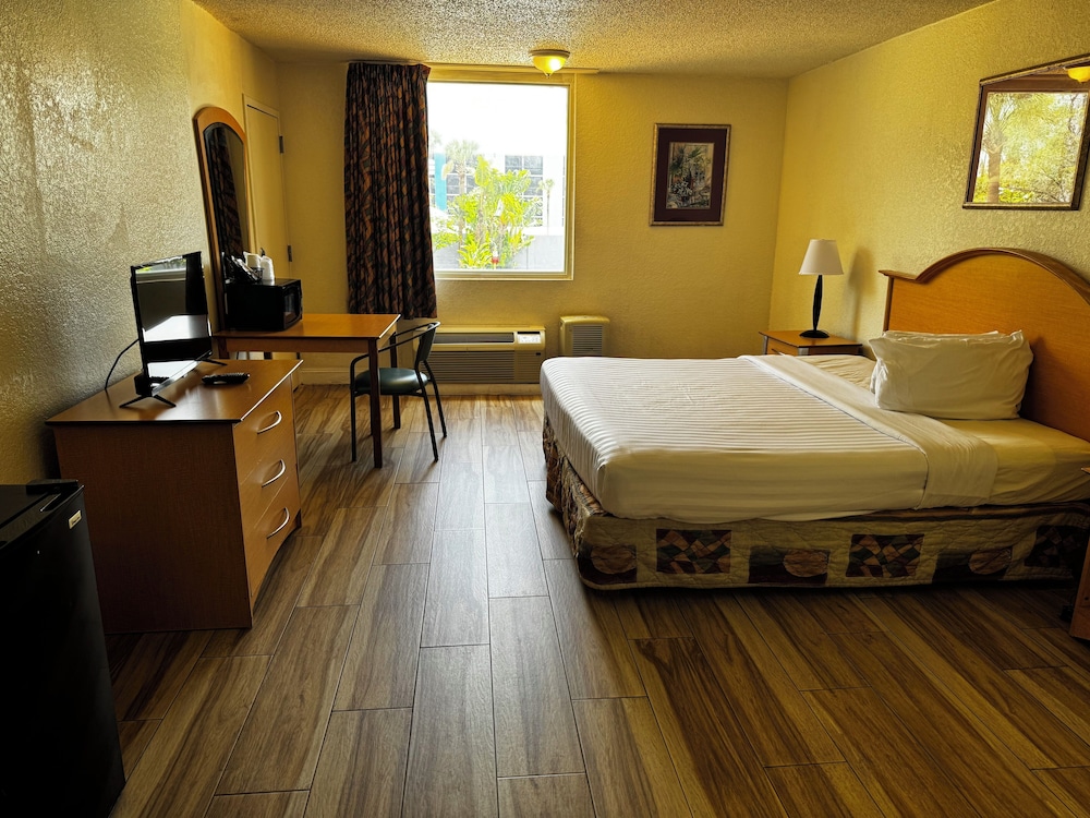 STANDARD, KING BED