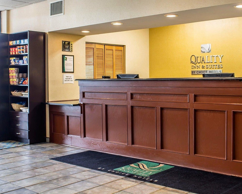 Wilkes Barre Inn And Suites 8/50
