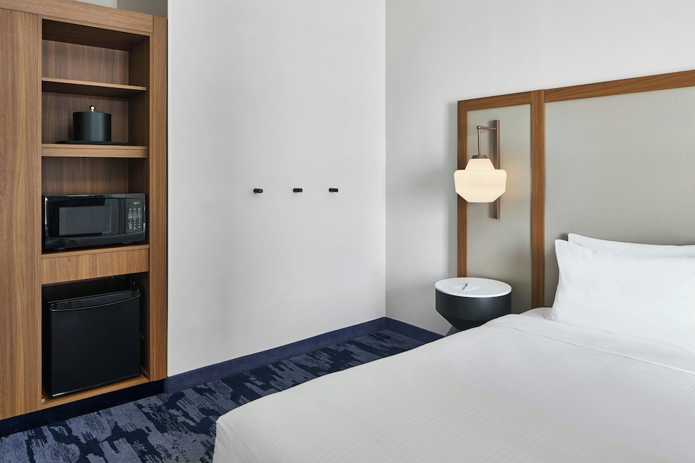 Fairfield By Marriott Inn & Suites Cornelia 9/25