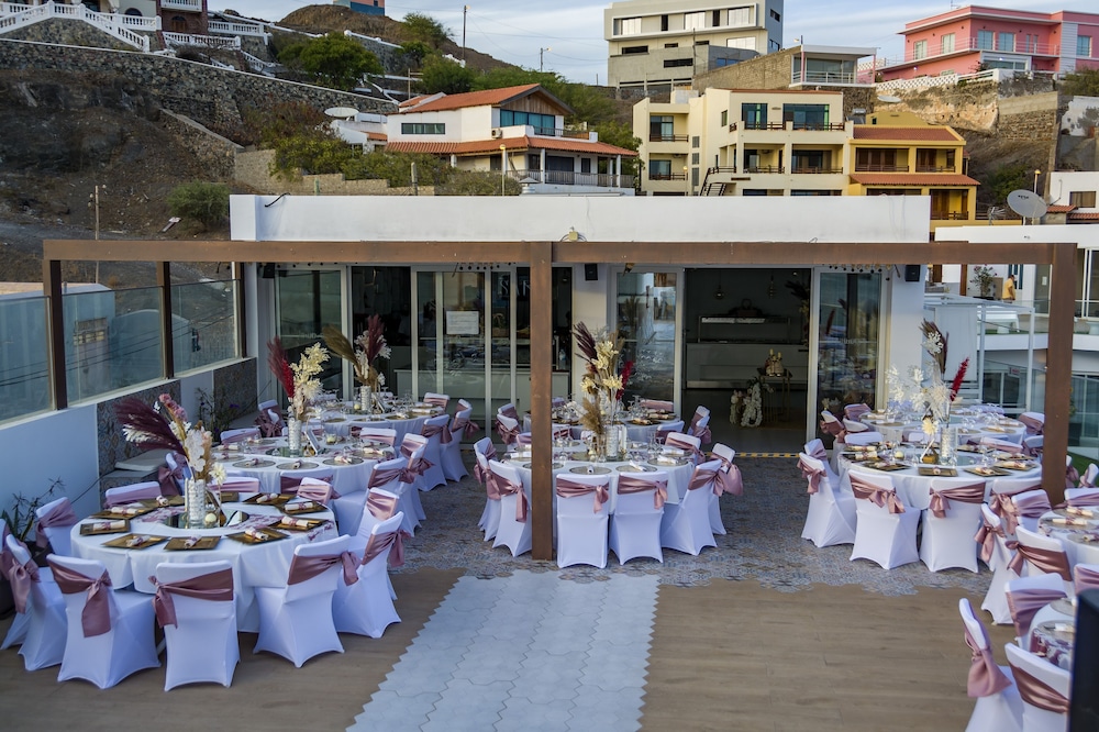 Ouril Hotel Mindelo 39/50
