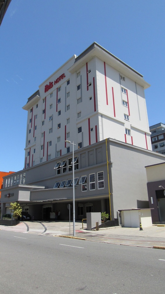 Ibis Joinville 4/58