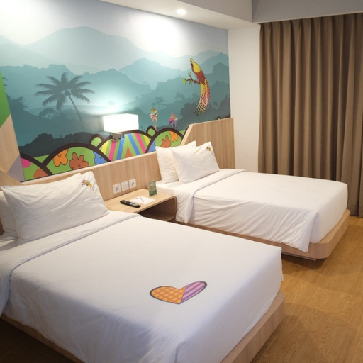 Happiness, Standard, Twin Beds